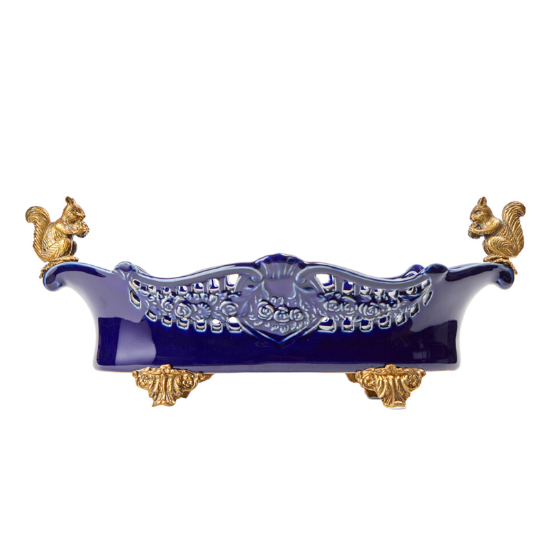 Чаша темно-синего цвета из фарфора с бронзовыми фигурками белок Eden Garden porcelain and bronze Темно-синий Бронза Чаша темно-синего цвета из фарфора с бронзовыми фигурками белок Eden Garden porcelain and bronze Темно-синий Бронза в Ижевске | Loft Concept