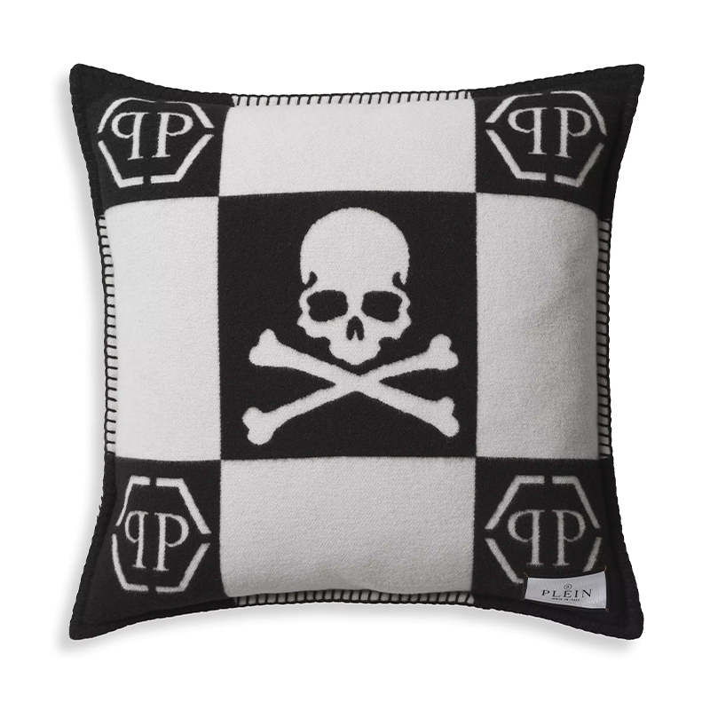 Подушка Philipp Plein Cushion Cashmere Skull 45 x 45 Black Черно-белый в Ижевске | Loft Concept 