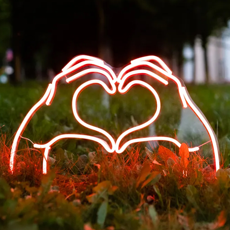 Неоновая лампа Heart Hands Neon Lamp Красный Прозрачный в Ижевске | Loft Concept 