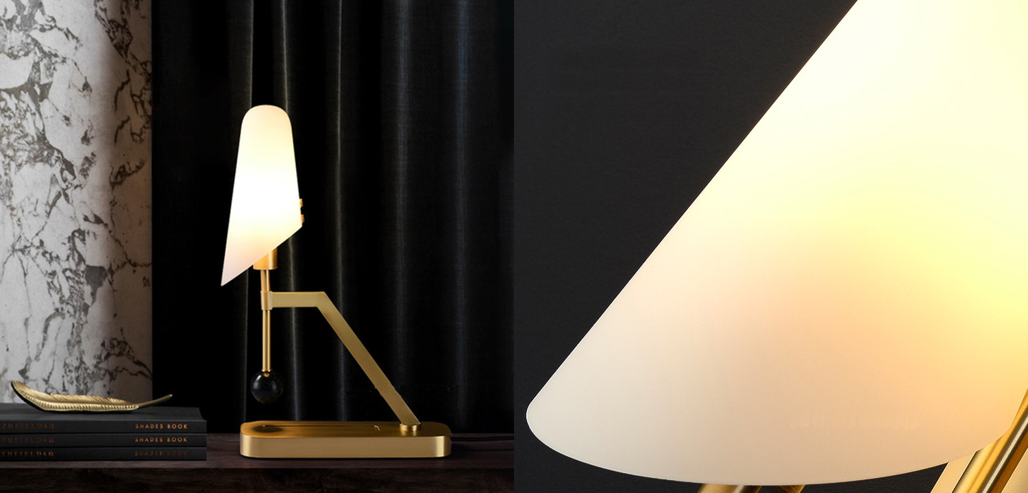 Настольная лампа Gold table lamp with stone - фото