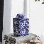 Ваза прямоугольной формы с крышкой и геометрическим узором в сине-белых цветах Blue & White Ornament  варинант исполнения - 6 | Loft Concept в Ижевске