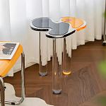 Дизайнерский журнальный стол с фигурной столешницей на 3-х прозрачных ножках Rahakif варинант исполнения - 1 | Loft Concept в Ижевске