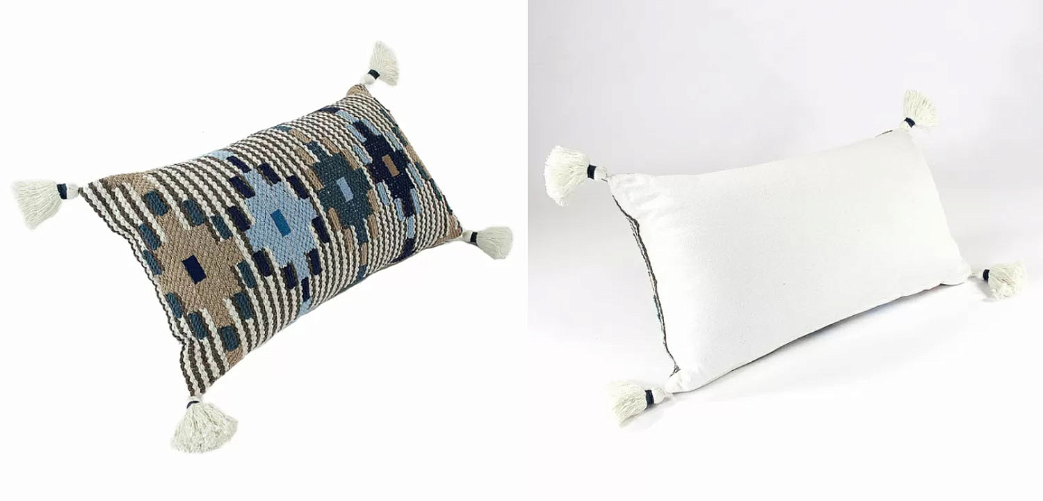 Подушка Blue Ikat с кисточками Подушка Blue Ikat с кисточками - Loft-Concept в Ижевске