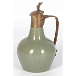 Кувшин зеленого цвета из фарфора с бронзовой крышкой и изогнутой ручкой Eden Garden porcelain and bronze варинант исполнения - 2 | Loft Concept в Ижевске