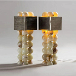 Настольная лампа с основанием из 24 выточенных сферических камней Through Stone варинант исполнения - 2 | Loft Concept в Ижевске