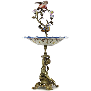 Чаша Putti Holds Cup II