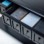 Черная консоль с выдвижными ящиками Monica варинант исполнения - 2 | Loft Concept в Ижевске