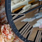 Часы настенные зеркальные с серебряным металлическим циферблатом Mirror Tower Clock варинант исполнения - 2 | Loft Concept в Ижевске