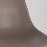 Пластиковый стул на ножках из массива бука Eames Cappuccino варинант исполнения - 8 | Loft Concept в Ижевске