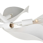 Потолочный светильник с плафонами в виде белых лепестков Delicate Flower варинант исполнения - 1 | Loft Concept в Ижевске