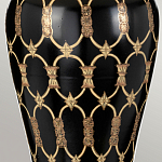 Настольная лампа с керамическим основанием с золотистым решетчатым узором и белым плиссированным абажуром Elstead Lighting варинант исполнения - 10 | Loft Concept в Ижевске