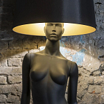 Лампа MANNEQUIN LAMP с абажуром изгибы тела варинант исполнения - 6 | Loft Concept в Ижевске