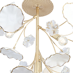 Потолочный светильник с золотыми ветвями и белыми лепестками на круглом рельефном основании Wintery flovers варинант исполнения - 2 | Loft Concept в Ижевске