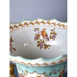 Ваза из голубого фарфора с рисунком птиц и цветов и декоративными элементами Blue Garden варинант исполнения - 8 | Loft Concept в Ижевске