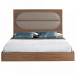 Кровать двуспальная с высоким изголовьем из дерева и подушек из экокожи Modern Look варинант исполнения - 3 | Loft Concept в Ижевске