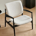 Кресло с каркасом и ножками из древесины и мягкими сиденьем и спинкой Venice варинант исполнения - 5 | Loft Concept в Ижевске