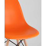 Пластиковый стул на ножках из массива бука Eames Orange варинант исполнения - 2 | Loft Concept в Ижевске