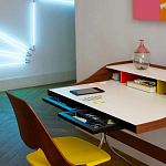 Письменный стол с 2-мя чёрными выдвижными ящиками и нишей с цветными разделителями Ballan варинант исполнения - 6 | Loft Concept в Ижевске