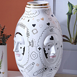 Ваза с декоративными лицами и графическими элементами в виде сердец и символов Faces of Imagination варинант исполнения - 4 | Loft Concept в Ижевске