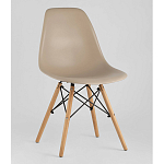 Пластиковый стул на ножках из массива бука Eames Beige варинант исполнения - 1 | Loft Concept в Ижевске