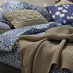 Постельное белье темно-синего цвета с рисунком Blossom Essence Sophie варинант исполнения - 5 | Loft Concept в Ижевске