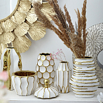Ваза белая с рельефной поверхностью и золотыми полосами Vase Beehive варинант исполнения - 7 | Loft Concept в Ижевске