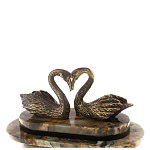 Часы настольные из натурального камня с декором в виде двух лебедей Swans Stone Clock варинант исполнения - 4 | Loft Concept в Ижевске