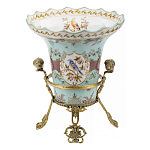 Ваза из голубого фарфора с рисунком птиц и цветов и декоративными элементами Blue Garden варинант исполнения - 1 | Loft Concept в Ижевске