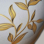 Настольная лампа с фарфоровым основанием бежевого цвета с рисунком и плиссированным абажуром на темной подставке Elstead Lighting варинант исполнения - 9 | Loft Concept в Ижевске