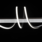 Люстра линейная черного цвета с волнообразным металлическим элементом Luke Lampco Tracer Lamp варинант исполнения - 6 | Loft Concept в Ижевске