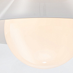 Потолочный светильник в форме конуса с белым шарообразным плафоном Quintiesse варинант исполнения - 3 | Loft Concept в Ижевске