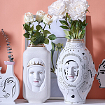 Ваза с декоративными лицами и графическими элементами в виде сердец и символов Faces of Imagination варинант исполнения - 2 | Loft Concept в Ижевске