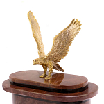 Часы настольные бронзовые из натурального камня Лемезит с декором в виде горного орла Eagle Stone Clock варинант исполнения - 3 | Loft Concept в Ижевске