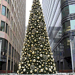 Уличная Новогодняя Ель с золотыми шарами и звездой на вершине в комплекте варинант исполнения - 1 | Loft Concept в Ижевске