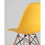 Пластиковый стул на ножках из массива бука Eames Yellow варинант исполнения - 3 | Loft Concept в Ижевске