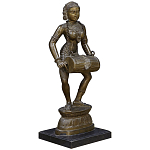 Декоративная статуэтка из латуни Dancing Woman with Mridangam варинант исполнения - 2 | Loft Concept в Ижевске