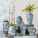 Ваза с крышкой и голубым цветочным рисунком на белом фоне Blue & White Ornament варинант исполнения - 7 | Loft Concept в Ижевске