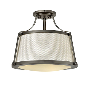 Потолочный светильник со светлым текстильным абажуром Hinkley