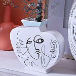 Ваза плоская белая с абстрактными черными линиями в форме лиц Faces of Imagination варинант исполнения - 3 | Loft Concept в Ижевске