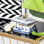 Фарфоровая шкатулка с бронзовой стрекозой Blue and White варинант исполнения - 8 | Loft Concept в Ижевске