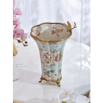 Ваза голубого цвета из фарфора с цветочным рисунком и бронзовой стрекозой Blue Garden варинант исполнения - 7 | Loft Concept в Ижевске